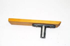 Shopsmith 502658 Mark V Only Threaded Bracket And Board For Shaper / Router Fence