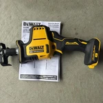 New Dewalt Atomic 20V Cordless Reciprocating Saw (tool Only) - DCS369B. Fixed Price $122.89.